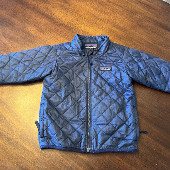 Navy Patagonia jacket - Picture 1 of 3